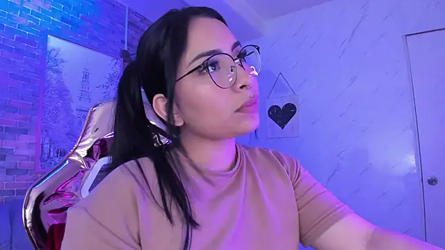 Snapshot of miah_b chatting on 19, 3, 2025 miah b online show from 19, 3, 2025