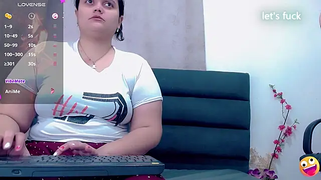 brunnette hot online show from 20, 2, 2026