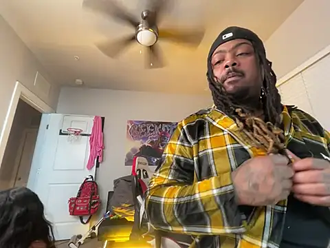 Snapshot of 4EVAGLACIERS chatting on 8, 4, 2026 4EVAGLACIERS online show from 8, 4, 2026