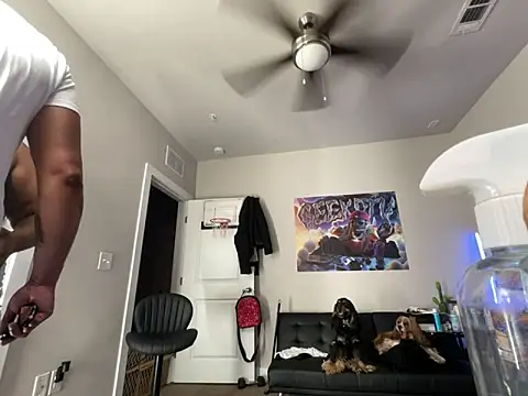 Snapshot of 4EVAGLACIERS chatting on 13, 4, 2026 4EVAGLACIERS online show from 13, 4, 2026