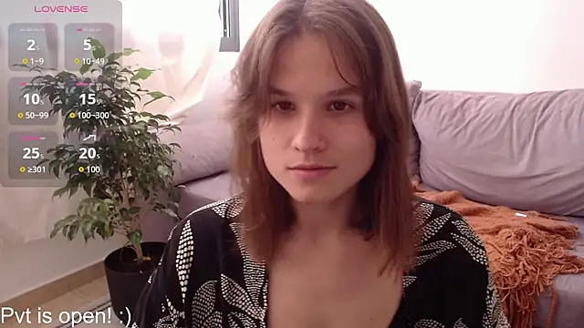 Your Hand In mine online show from 15, 12, 2025