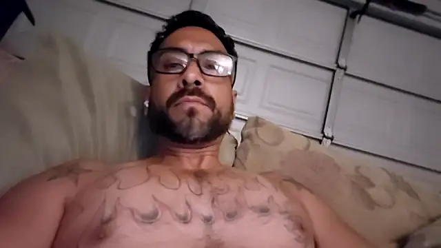 Snapshot of Forbidden_daddy chatting on 4, 5, 2026 Forbidden daddy online show from 4, 5, 2026