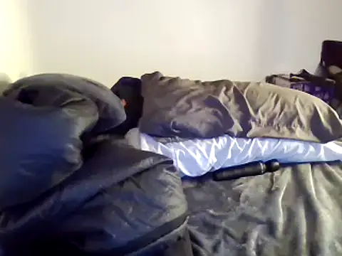 Iliketocooksquirt25 online show from 11, 2, 2025