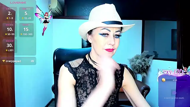 Silvia Wallec online show from 15, 1, 2025