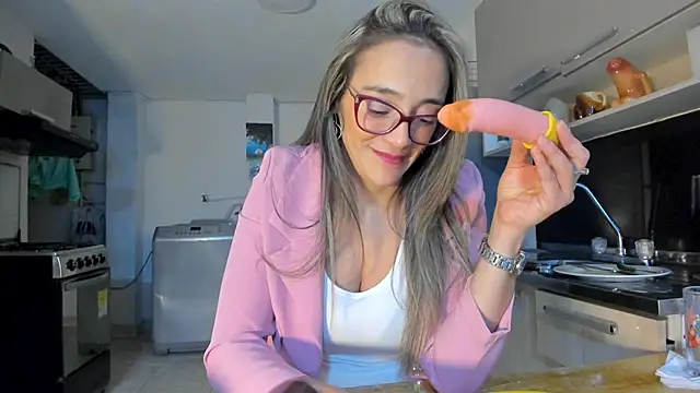 Jessica Herrera  online show from 28, 12, 2024