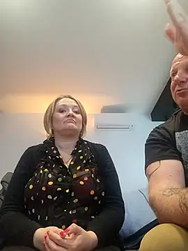 lady charlyne online show from 15, 4, 2026