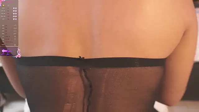 Sofia Cooper  online show from 8, 3, 2025