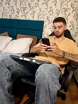 Snapshot of Michael_magno chatting on 18, 3, 2026 Michael magno online show from 18, 3, 2026