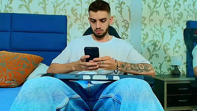 Snapshot of Michael_magno chatting on 9, 4, 2026 Michael magno online show from 9, 4, 2026