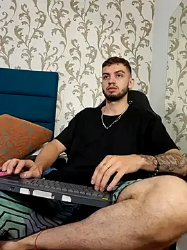 Snapshot of Michael_magno chatting on 12, 4, 2026 Michael magno online show from 12, 4, 2026