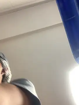 Snapshot of Enzo_Thomas chatting on 24, 10, 2025 Enzo Thomas online show from 24, 10, 2025