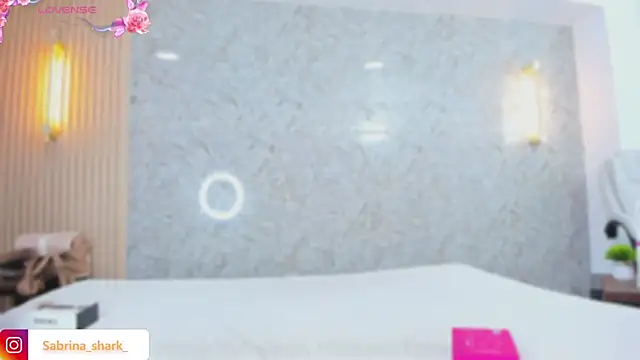 sabrina shark  online show from 25, 10, 2025