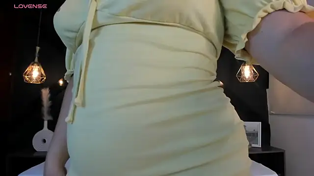 ayla13  online show from 9, 3, 2025