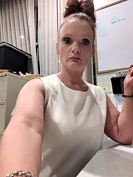 sexiginger22 online show from 19, 4, 2026