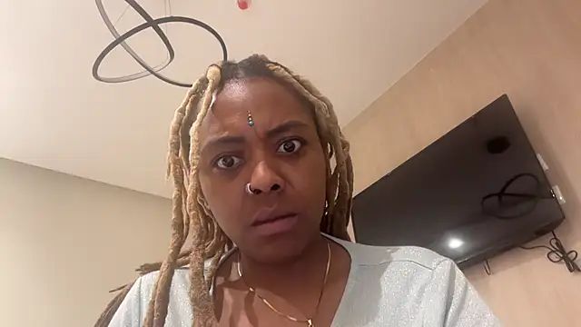 Snapshot of ChocolateCakeQueen chatting on 17, 1, 2025 ChocolateCakeQueen online show from 17, 1, 2025