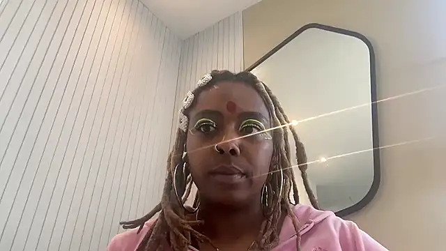 Snapshot of ChocolateCakeQueen chatting on 19, 1, 2025 ChocolateCakeQueen online show from 19, 1, 2025