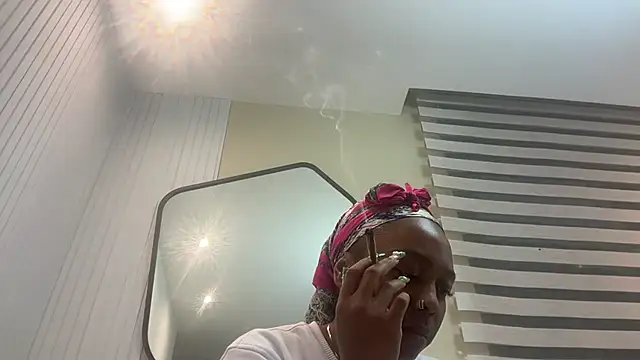 Snapshot of ChocolateCakeQueen chatting on 29, 1, 2025 ChocolateCakeQueen online show from 29, 1, 2025