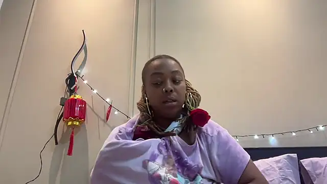 Snapshot of ChocolateCakeQueen chatting on 10, 2, 2025 ChocolateCakeQueen online show from 10, 2, 2025