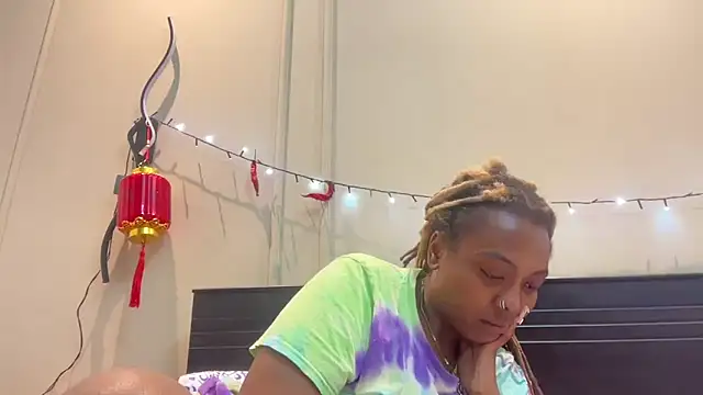 Snapshot of ChocolateCakeQueen chatting on 23, 3, 2025 ChocolateCakeQueen online show from 23, 3, 2025