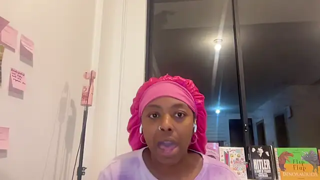 Snapshot of ChocolateCakeQueen chatting on 8, 9, 2025 ChocolateCakeQueen online show from 8, 9, 2025