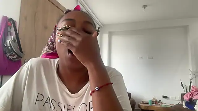 ChocolateCakeQueen online show from 1, 11, 2025