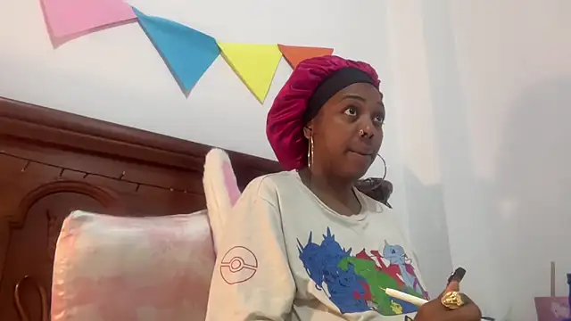 ChocolateCakeQueen online show from 11, 11, 2025