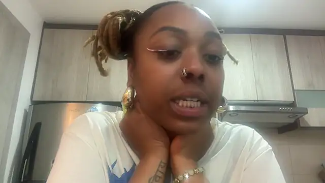 ChocolateCakeQueen online show from 10, 1, 2026