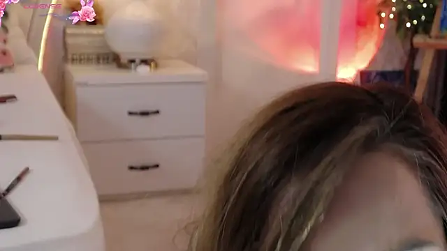 Snapshot of IreneHope chatting on 13, 2, 2026 IreneHope online show from 13, 2, 2026