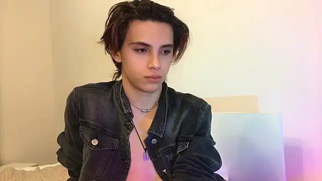 Snapshot of k0sta_ chatting on 15, 12, 2024 k0sta online show from 15, 12, 2024