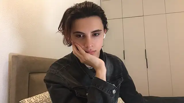 Snapshot of k0sta_ chatting on 29, 12, 2024 k0sta online show from 29, 12, 2024