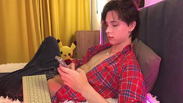 Snapshot of k0sta_ chatting on 5, 3, 2025 k0sta online show from 5, 3, 2025