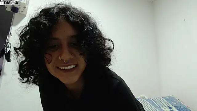 Snapshot of AlinaWoolf_ chatting on 2, 2, 2026 AlinaWoolf online show from 2, 2, 2026