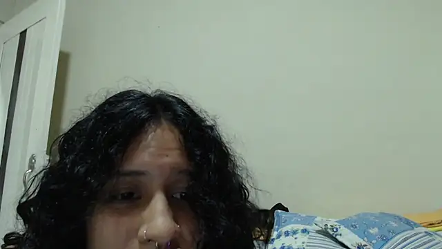 Snapshot of AlinaWoolf_ chatting on 10, 4, 2026 AlinaWoolf online show from 10, 4, 2026