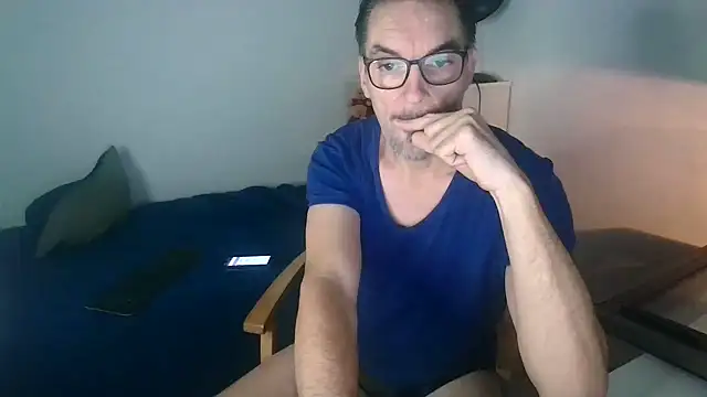 Snapshot of francky-libertin chatting on 21, 1, 2025 francky-libertin online show from 21, 1, 2025