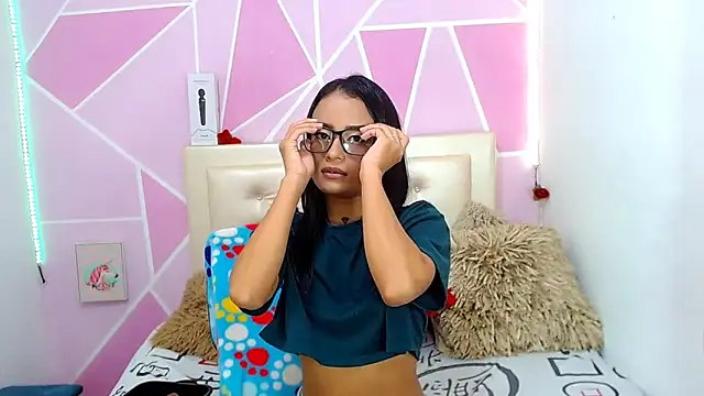 Snapshot of AngeDrty chatting on 14, 10, 2025 AngeDrty online show from 14, 10, 2025