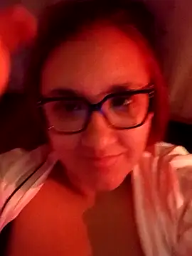 Snapshot of Isabella_Du chatting on 5, 5, 2026 Isabella Du online show from 5, 5, 2026