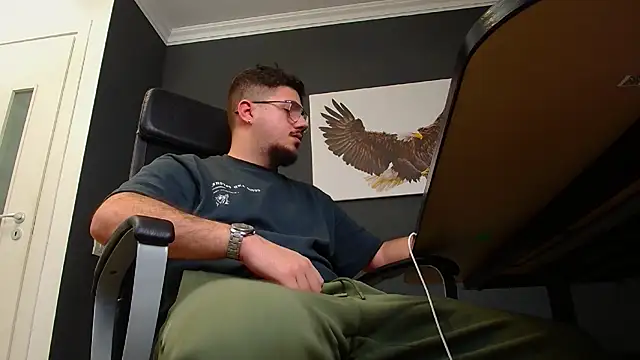 Snapshot of JoshKnights chatting on 12, 12, 2024 JoshKnights online show from 12, 12, 2024