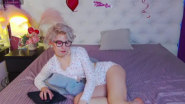  Moonlight t online show from 24, 2, 2025