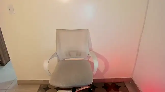 kiaraowen online show from 19, 12, 2024