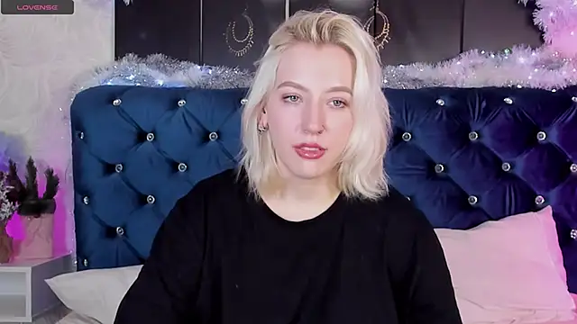 Snapshot of RachelCart chatting on 24, 12, 2024 RachelCart online show from 24, 12, 2024