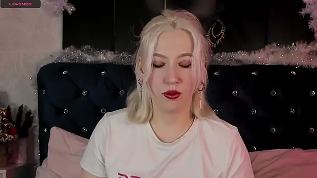 Snapshot of RachelCart chatting on 3, 1, 2025 RachelCart online show from 3, 1, 2025