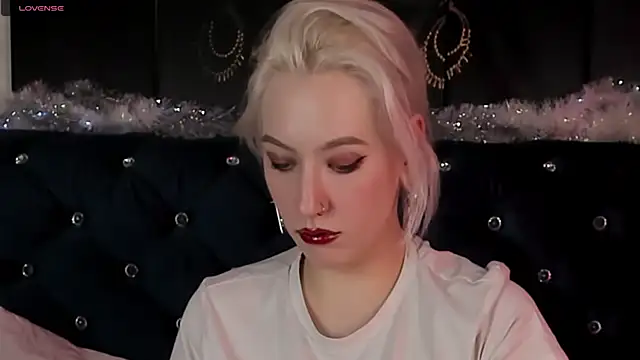Snapshot of RachelCart chatting on 3, 1, 2025 RachelCart online show from 3, 1, 2025