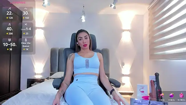 AnaRuiz online show from 4, 3, 2025