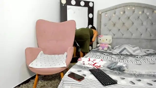 AnaRuiz online show from 5, 1, 2026