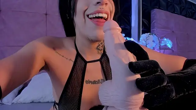 cattleya jensen  online show from 22, 2, 2025