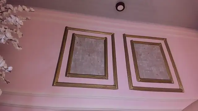 cattleya jensen  online show from 25, 9, 2025