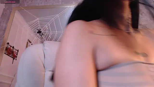 cattleya jensen  online show from 25, 10, 2025