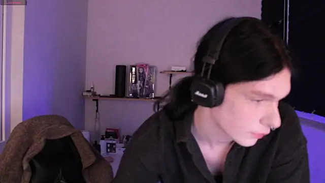 carthylovvve online show from 5, 12, 2024