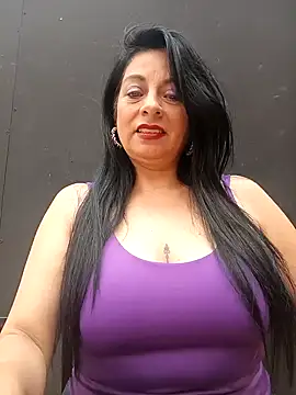 Violeta-Saenz online show from 4, 2, 2025