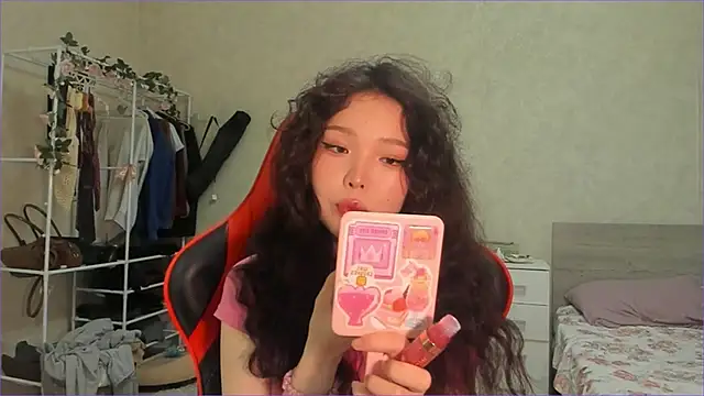 Snapshot of wastforu chatting on 4, 3, 2026 wastforu online show from 4, 3, 2026